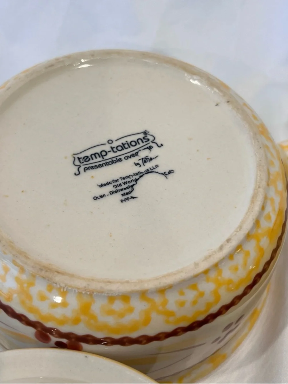 Temp-tations by Tara Old World Soup Crock Bowls Set of 2 w/ Lids Yellow Floral
